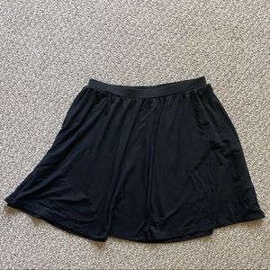 Old Navy black skirt